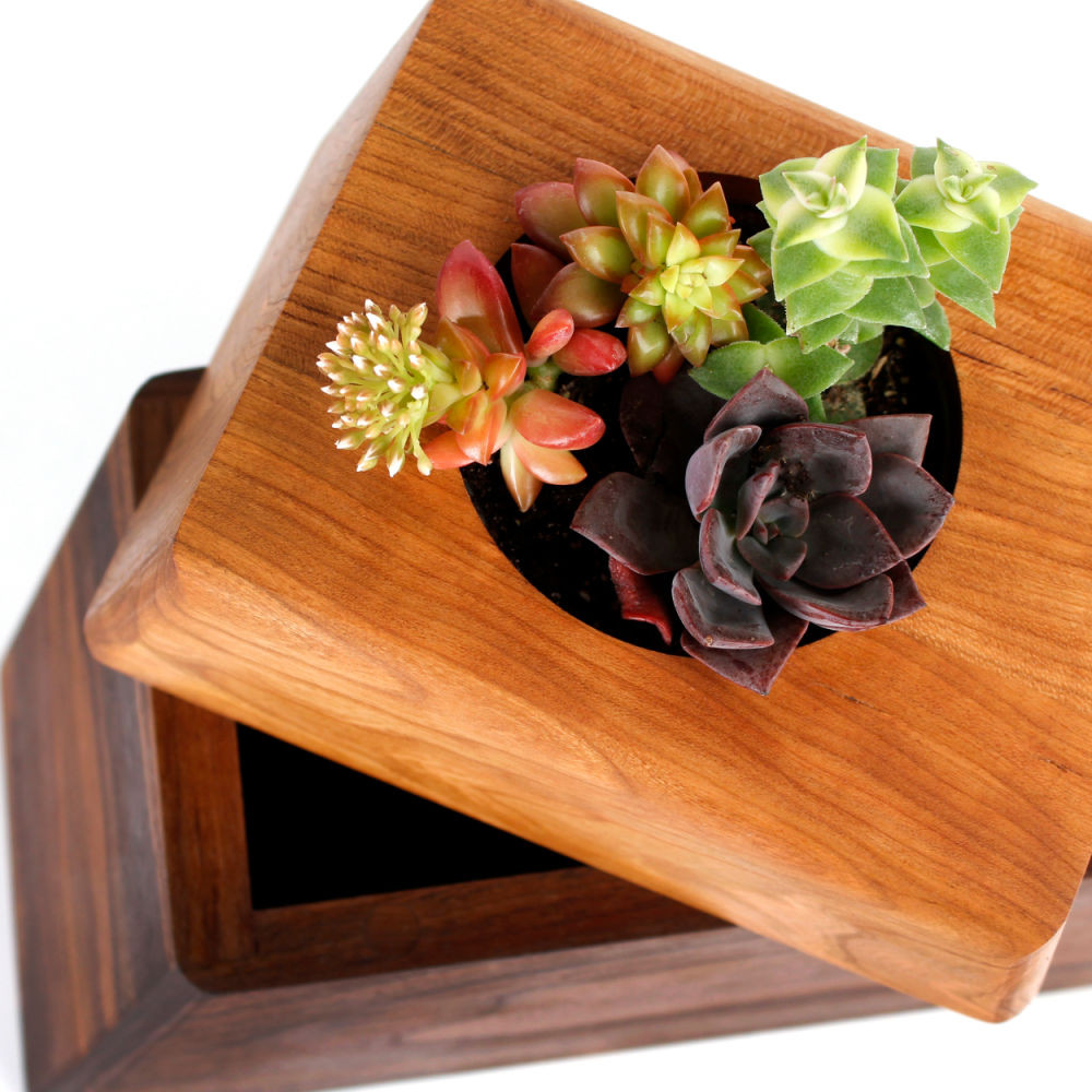 The Living Urn Planter - 5280